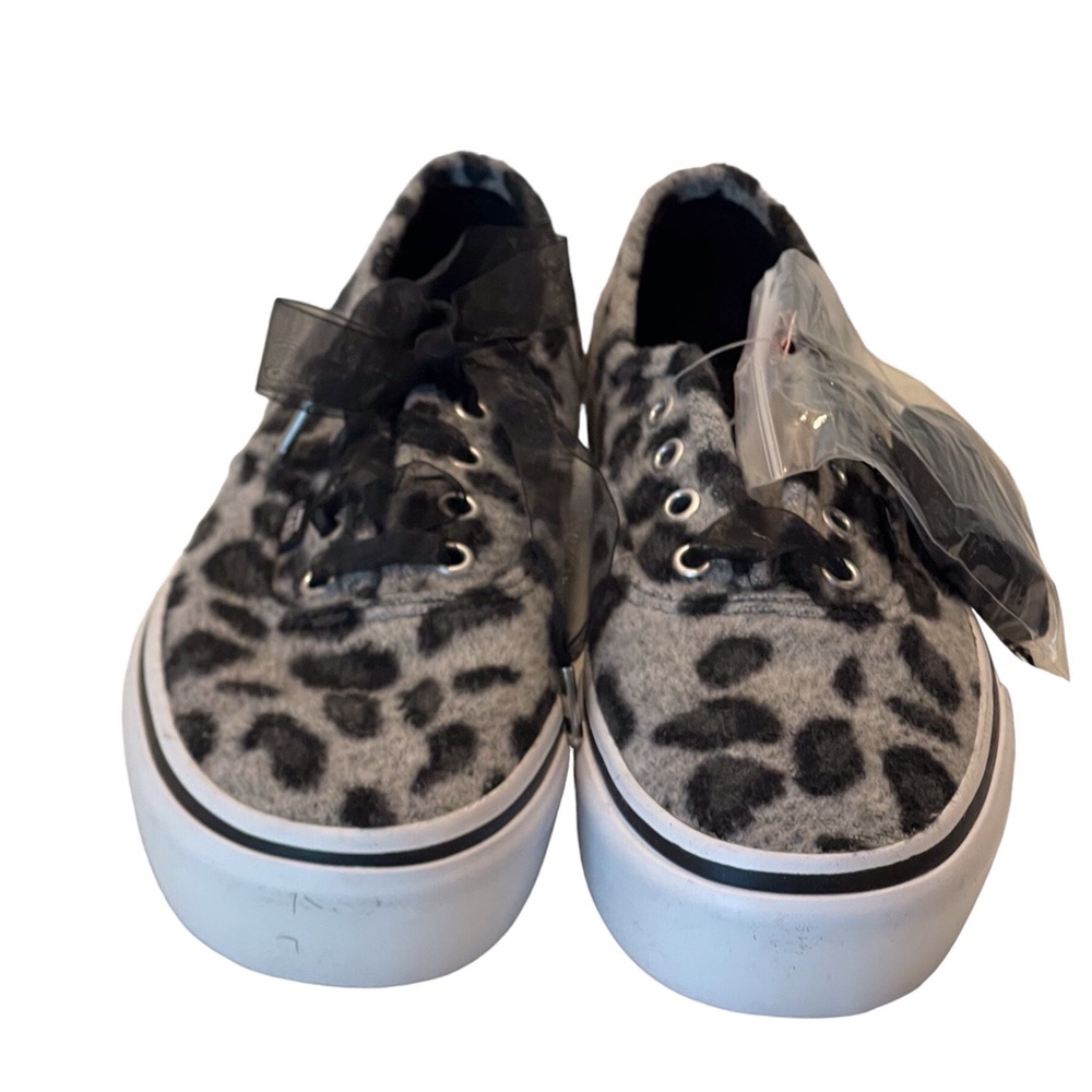 NEW Vans Leopard Print Platform Sneakers with Ribbon Laces ~ Size 9.5